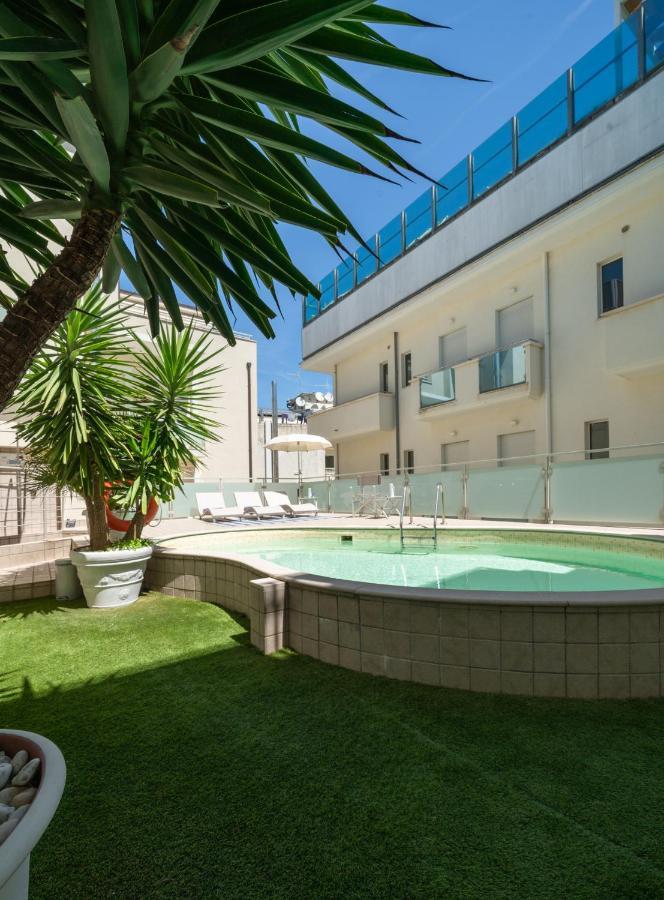 Residence Capitol Cattolica Exterior foto